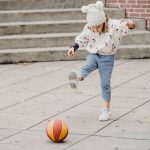 Dlaczego dzieci kochają bawić się na drewnianym placu zabaw? - BizON Media